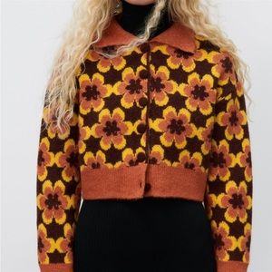 ZARA Orange/Brown Retro Floral
Jacquard Button Up Cardigan NWOT